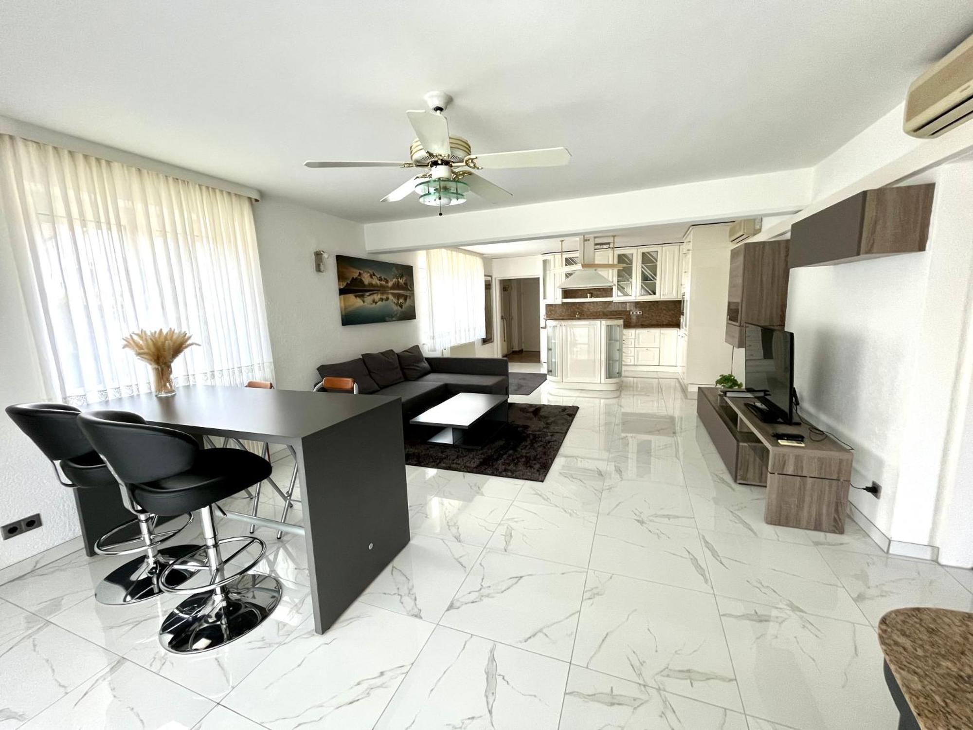 Luxurioeses Apartment Mit Pool Bécs Kültér fotó