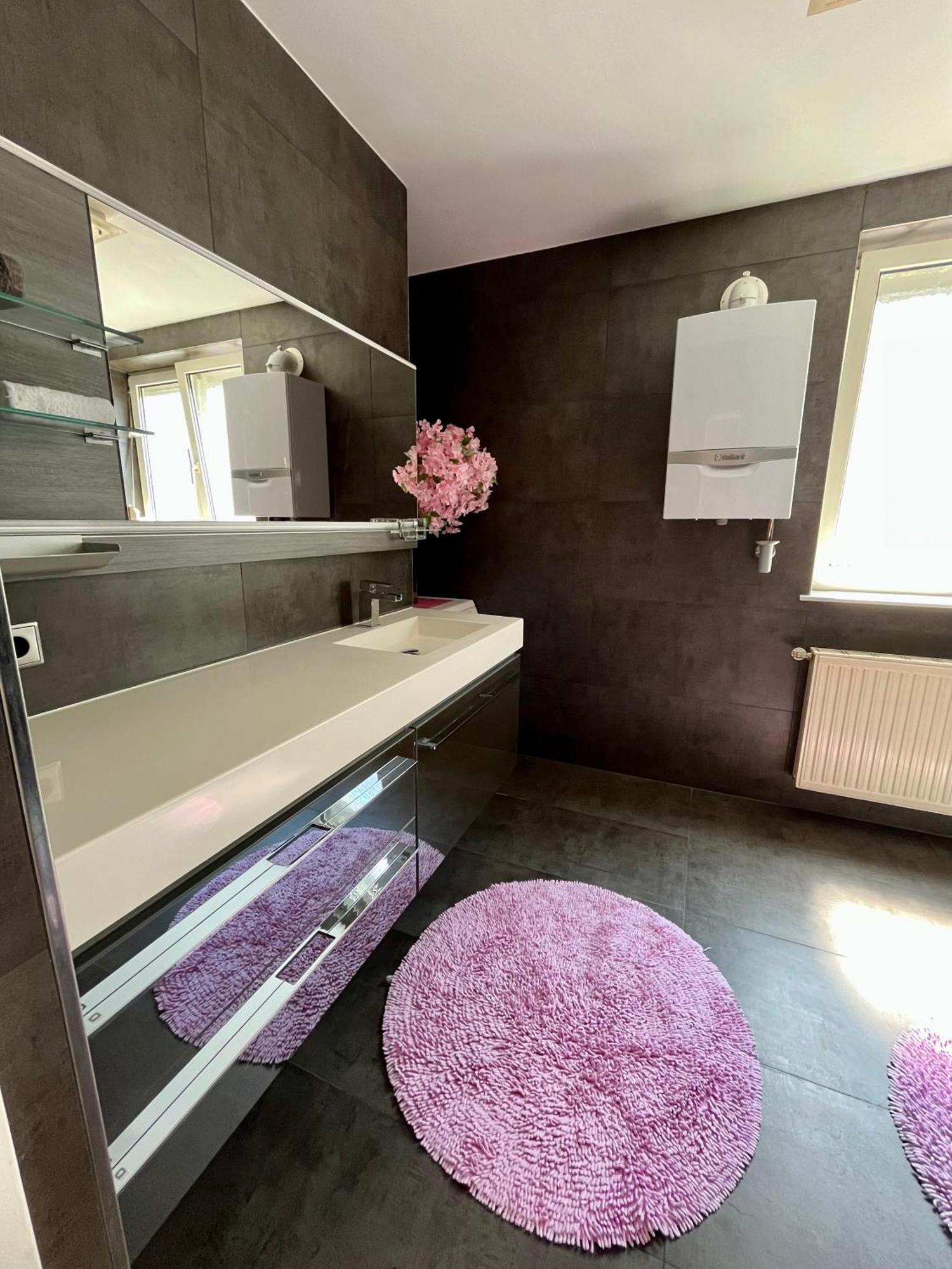 Luxurioeses Apartment Mit Pool Bécs Kültér fotó