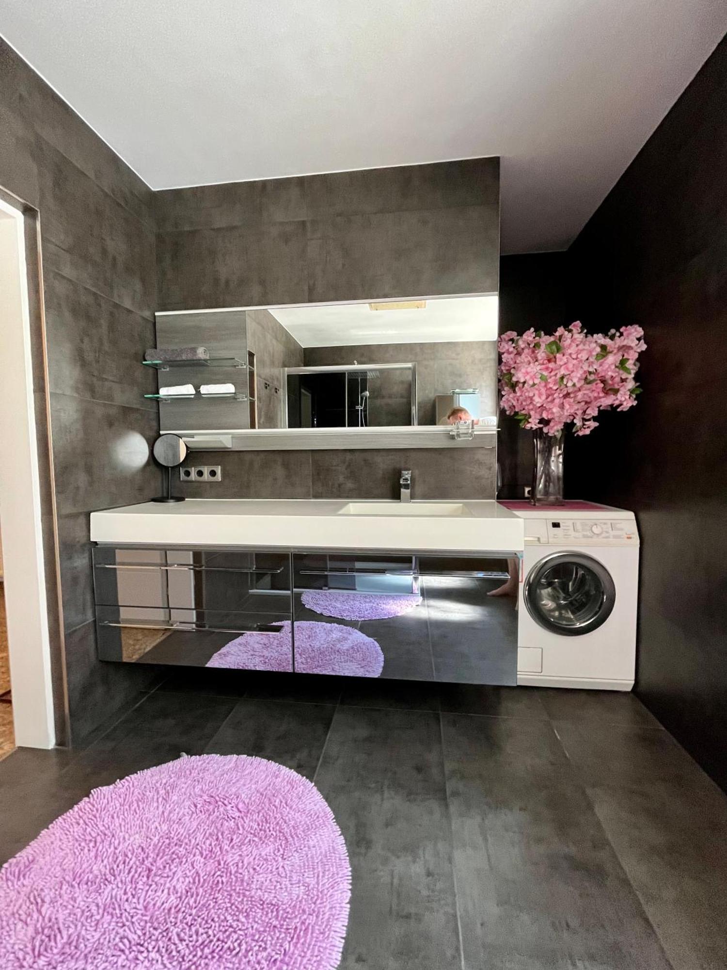 Luxurioeses Apartment Mit Pool Bécs Kültér fotó